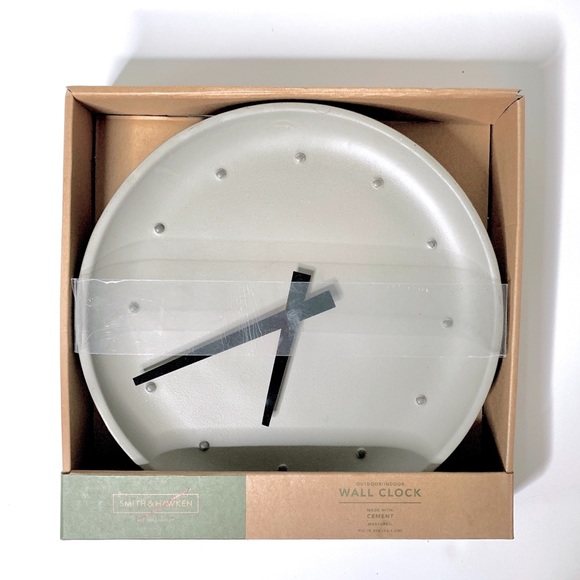SMITH & HAWKEN 9.8” GRAY CEMENT CLOCK - Picture 1 of 7